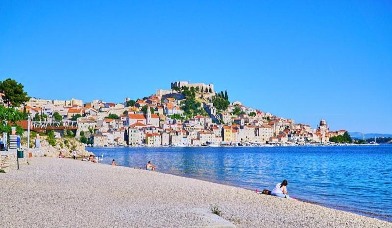 Lana Sibenik Apartment Bagian luar foto