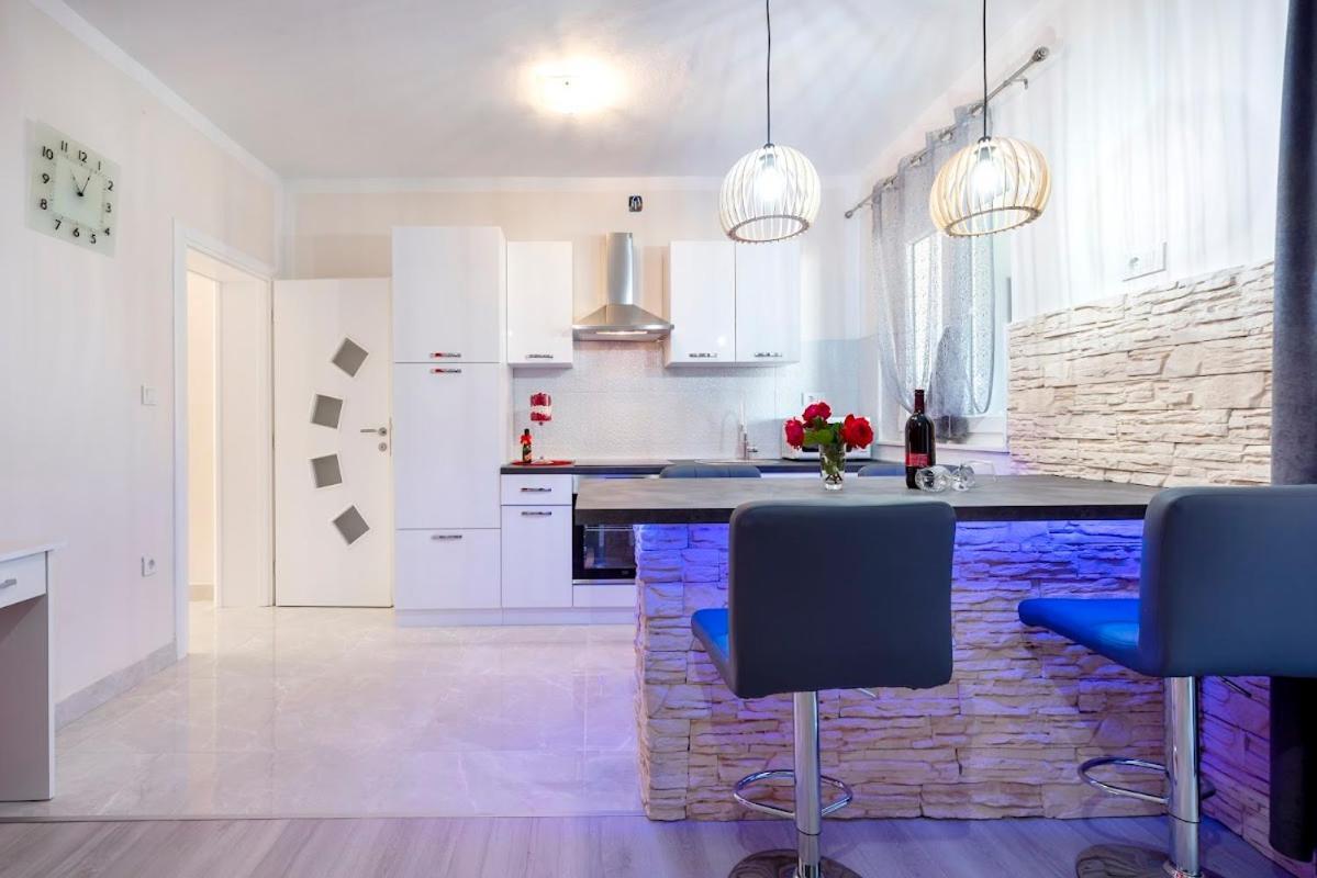 Lana Sibenik Apartment Bagian luar foto